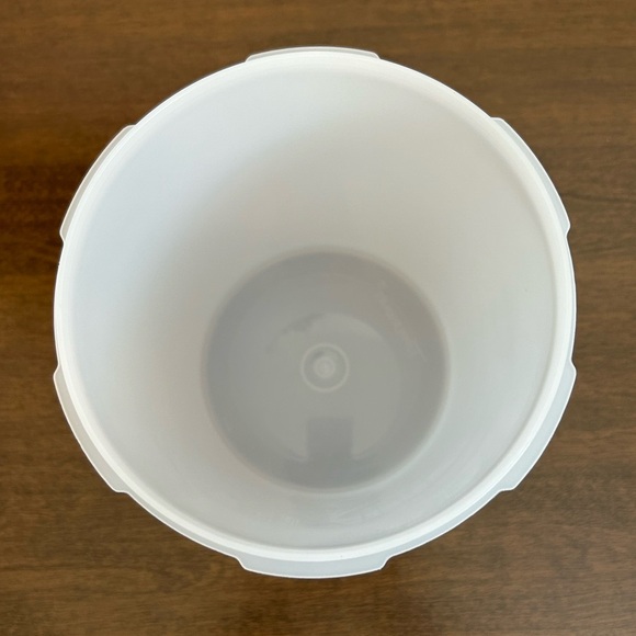 NWOT 3 TUPPERWARE FROSTED CLEAR NESTING CANISTERS NO SEALS - Picture 4 of 9